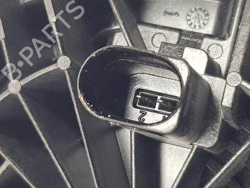 Tailgate handle VW GOLF VIII (CD1, DA1) 1.5 eTSI | BP29723351C132 