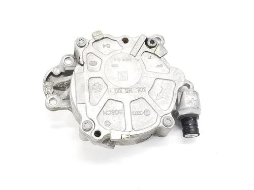 Used Vacuum pump VW GOLF VI (5K1) 1.6 TDI (105 hp) 8924162