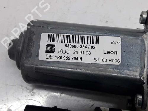 Right rear window motor SEAT LEON (1P1) 2.0 TDI 16V | BP3386431E22 