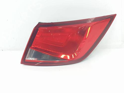 Used Right taillight Right taillight 39070067 39070067