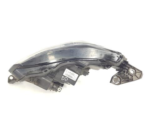 Right headlight PEUGEOT 2008 II (UD_, US_, UY_, UJ_, UR_, UC_) 1.2 PureTech 130 (USHNS, URHNS) | BP31258591C29 
