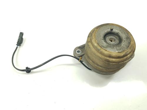 Used Engine mount Engine mount MERCEDES-BENZ C-CLASS T-Model (S204) C 250 CDI 4-matic (204.282) (204 hp) 33215301 33215301