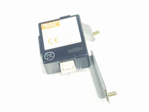 Used Electronic module Electronic module TOYOTA LAND CRUISER 90 (_J9_) 3.0 D-4D 4WD (KDJ90_, KDJ95_, KDJ90W, KDJ95W) (163 hp) 33694479 33694479