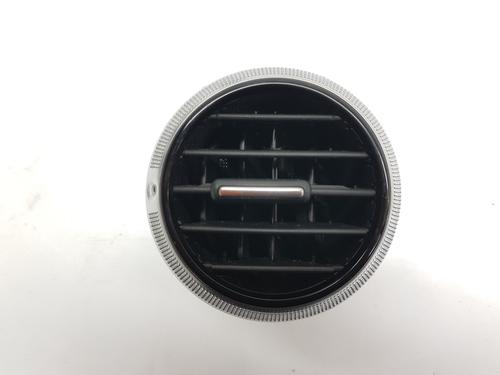 Grille d'aération AUDI A3 Sportback (8PA) 1.6 TDI (105 hp) 32342414