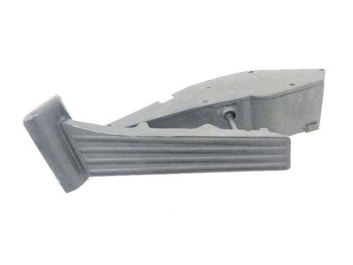 pedal-bmw-3-coupe-e46-320-cd-35426772706-1998-1999-2000-2001-2002-2003-2004-2005-2006-7634175 main image