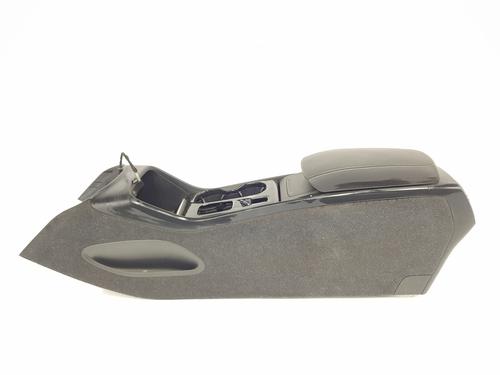 Used Armrest / Center console VOLVO XC40 (536) [2017-2025]  28030645