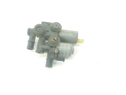 Ekstra vandpumpe BMW 3 (E46) 320 d (150 hp) 14090701