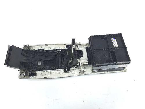 Switch LAND ROVER RANGE ROVER SPORT I (L320) 2.7 D 4x4 | BP14085568I30 