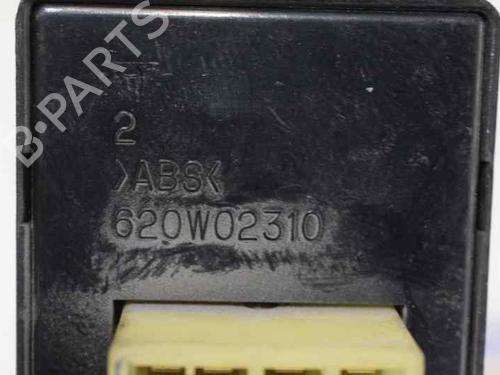 Left front window switch HYUNDAI H-1 / STAREX Bus (A1) 2.5 TD 4WD | BP1361865I27 