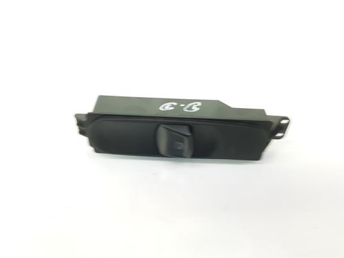 Used Right front window switch Right front window switch MERCEDES-BENZ VIANO (W639) CDI 2.2 (639.711, 639.713, 639.811, 639.813, 639.815) (150 hp) 9134805 9134805