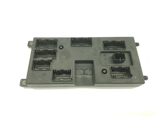 Used Fuse box LAND ROVER RANGE ROVER VELAR (L560) 2.0 D180 TD4 4x4 (180 hp) 20196353