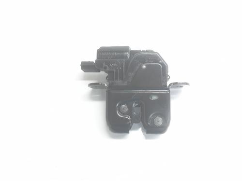 tailgate-lock-renault-arkana-i-lcm_-ldn_-2019-33861489 main image