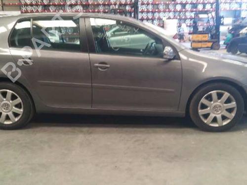 Feu de coffre droit VW GOLF V (1K1) 1.9 TDI | BP11752856C80 