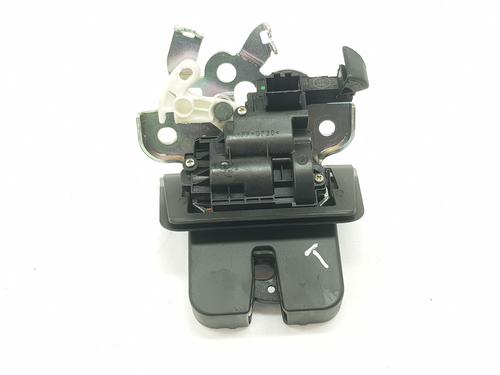 Used Tailgate lock AUDI A3 Sportback (8VA, 8VF) 1.6 TDI (115 hp) 15498710