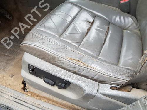 Left tailgate light VW TOUAREG (7LA, 7L6, 7L7) 2.5 R5 TDI | BP18918283C79 