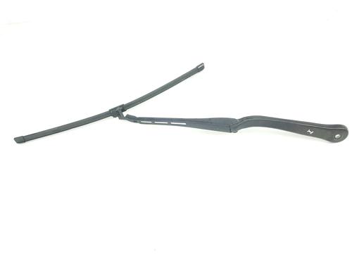 Used Front windshield wiper arm BMW 3 Touring (E91) 318 d (122 hp) 30472022