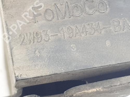 Hood lock LAND ROVER RANGE ROVER SPORT I (L320) 2.7 D 4x4 | BP20197016C133 