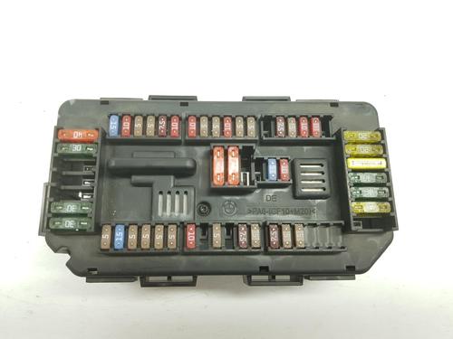 Fuse box BMW 1 (F20) 118 d (143 hp) 12143825