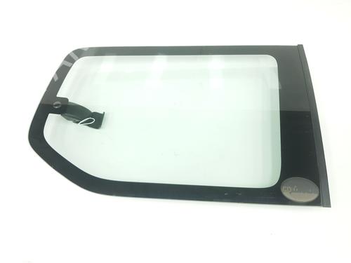 Used Rear right quarter glass TOYOTA LAND CRUISER 90 (_J9_) 3.0 TD (KZJ90_, KZJ95_, KZJ90R, KZJ95R, KZJ90W, KZJ95W) (125 hp) 18709115