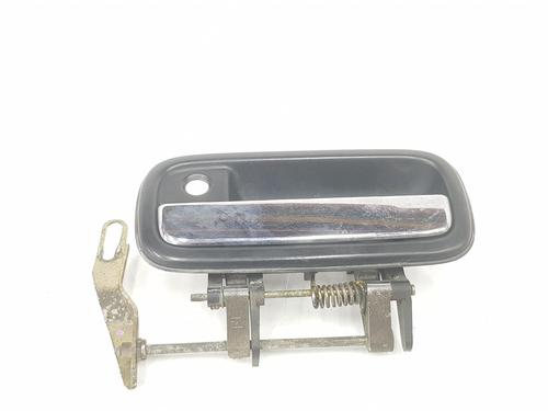 Used Front left exterior door handle TOYOTA LAND CRUISER 90 (_J9_) 3.0 TD (KZJ90_, KZJ95_, KZJ90R, KZJ95R, KZJ90W, KZJ95W) (125 hp) 17683308