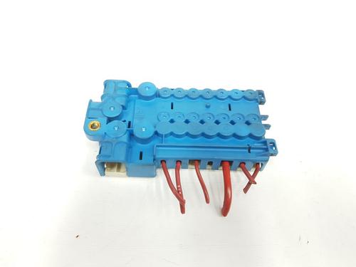 fuse-box-bmw-x5-e53-30-d-61138380407-61138380407-2000-2001-2002-2003-2004-2005-2006-9429945 main image