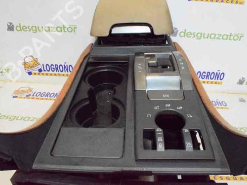 Armrest / Center console LAND ROVER RANGE ROVER SPORT I (L320) 2.7 D 4x4 | BP7893862I20 