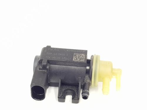 other-man-tge-bus-2017-33215171 main image