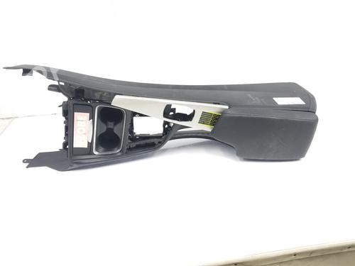 Used Armrest / Center console BMW 4 Gran Coupe (F36) 420 d (190 hp) 10562150