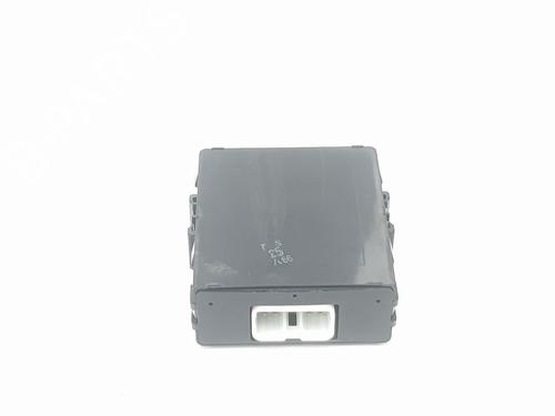 Used Electronic module TOYOTA LAND CRUISER 90 (_J9_) 3.0 TD (KZJ90_, KZJ95_, KZJ90R, KZJ95R, KZJ90W, KZJ95W) (125 hp) 18890313