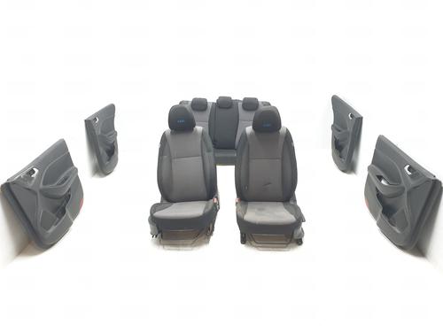 Set di sedili HYUNDAI i20 II (GB, IB) 1.2 (84 hp) 8801105