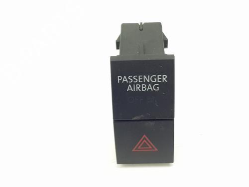 Used Warning switch SEAT TOLEDO IV (KG3) 1.6 TDI (115 hp) 28386882