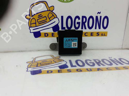 Used Electronic module MITSUBISHI L200 / TRITON (KA_T, KB_T) 2.5 DI-D 4WD (KB4T) (136 hp) 2973723