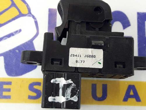 Left rear window switch NISSAN X-TRAIL II (T31) 2.0 dCi 4x4 | BP2220621I29 