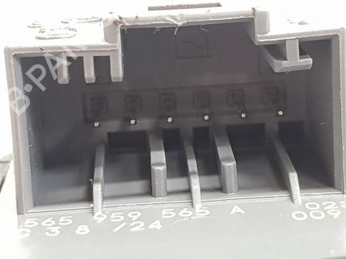 Left front window switch SKODA KAROQ (NU7, ND7) | BP38936083I27 - Image 2