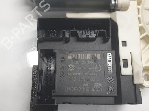 Right front window motor VW PASSAT B6 (3C2) 2.0 TDI 16V | BP21841924E20 