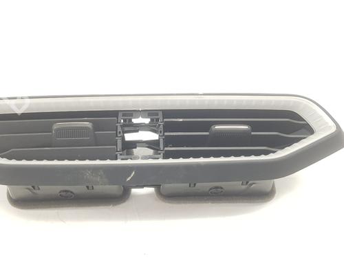 Used Air vent SEAT IBIZA V (KJ1, KJG) 1.0 TSI (116 hp) 14113937