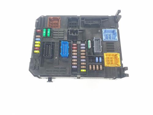 Used Fuse box Fuse box 38445376 38445376
