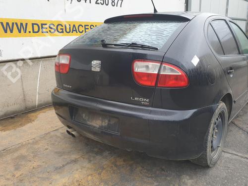 Right front fog light SEAT LEON (1M1) 1.9 TDI | BP11110465C31 