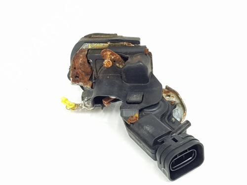 Used Rear left lock TOYOTA LAND CRUISER 90 (_J9_) 3.0 TD (KZJ90_, KZJ95_, KZJ90R, KZJ95R, KZJ90W, KZJ95W) (125 hp) 30689769