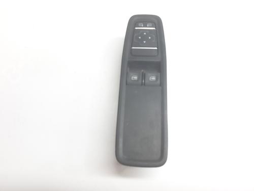 Used Left front window switch RENAULT KANGOO III MPV [2021-2026]  32139785