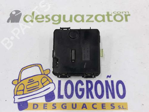 Used Fuse box BMW X3 (E83) xDrive 30 d (218 hp) 2521918