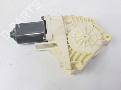 Left rear window motor LAND ROVER RANGE ROVER SPORT I (L320) 2.7 D 4x4 | BP7916152E23 