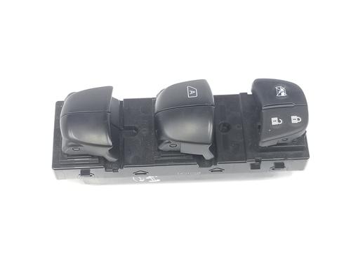 Used Left front window switch NISSAN PULSAR Hatchback (C13) 1.2 DIG-T (115 hp) 9160327