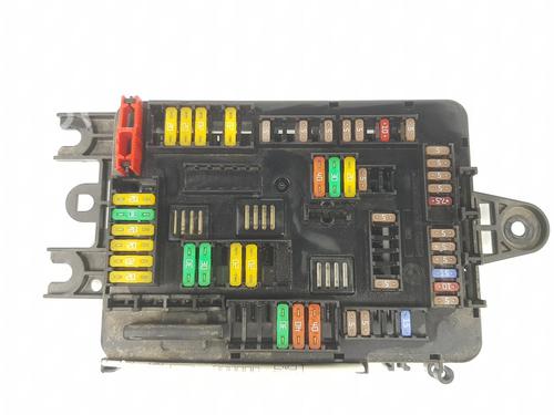 Used Fuse box BMW 1 (F21) 118 d (150 hp) 17952930