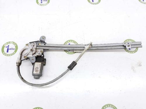 Elevalunas trasero izquierdo RENAULT LAGUNA II (BG0/1_) 1.9 dCi (BG0R, BG0E) (100 hp) 3384753