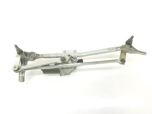 Used Front wiper motor BMW 3 Touring (E91) 320 d (177 hp) 8250799