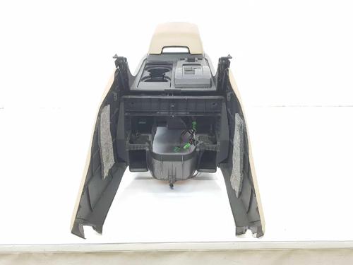Armrest / Center console LAND ROVER RANGE ROVER SPORT I (L320) 2.7 D 4x4 | BP7152878I20 