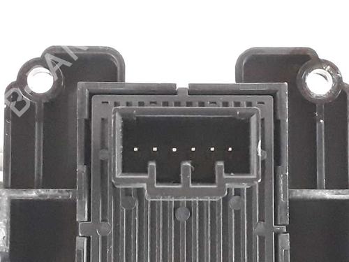 Switch LAND ROVER RANGE ROVER SPORT I (L320) 2.7 D 4x4 | BP13096223I30 