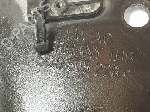 Right rear suspension arm VW TOURAN (5T1) 1.2 TSI | BP18603392M15 