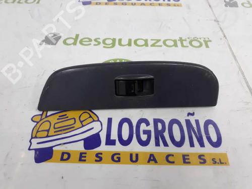 Used Right front window switch TOYOTA LAND CRUISER 90 (_J9_) 3.0 TD (KZJ90_, KZJ95_, KZJ90R, KZJ95R, KZJ90W, KZJ95W) (125 hp) 2686530